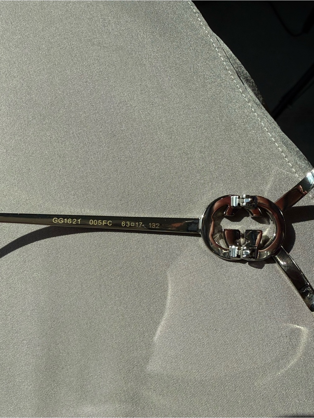 Gucci Black and Gold Oversized Gradient Sunglasses - Picture 9 of 9